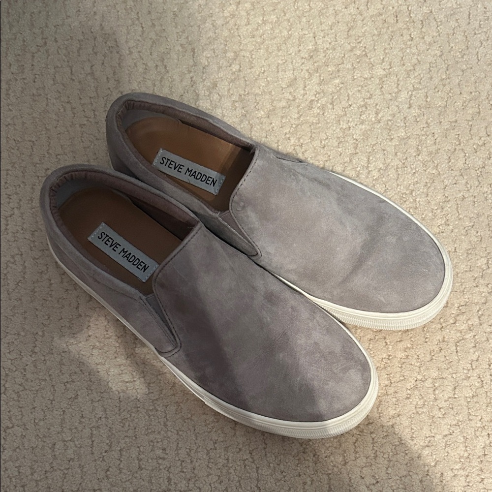 Steve Madden Gills Women’s Gray Suede Loafers
